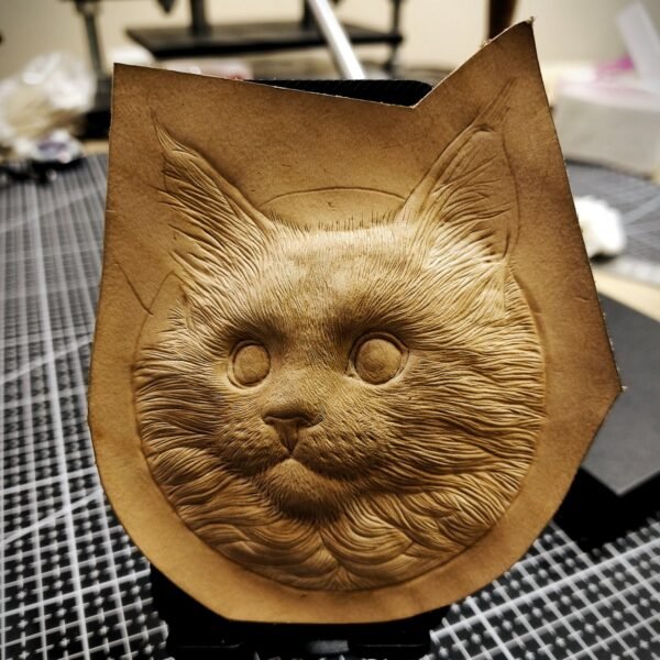 Handmade Maine Cat leather carving - Image 2